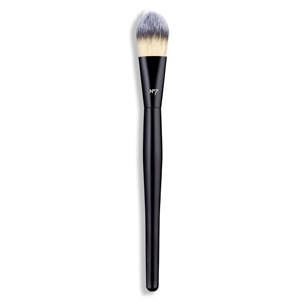 No7 Foundation Brush Image 1