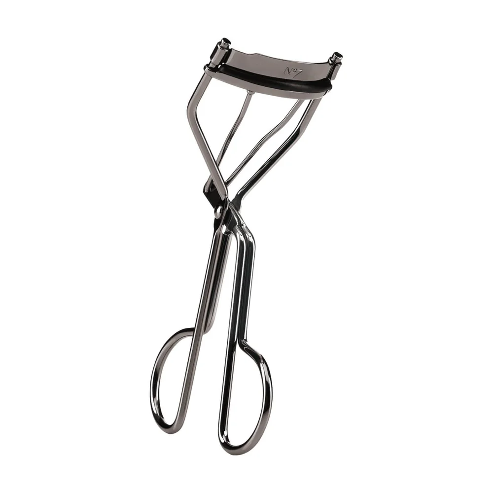 Lift & Curve Eyelash Curler Image 1