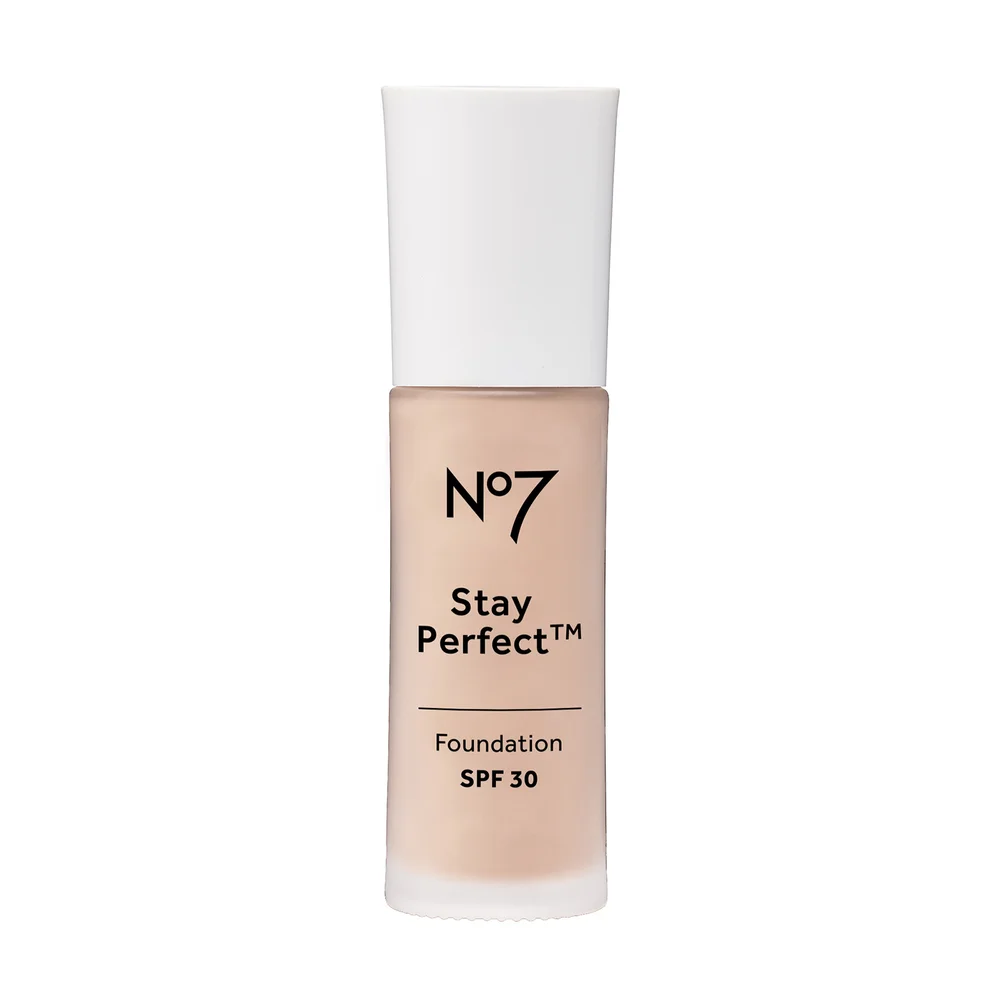 No7 Stay Perfect™ Foundation 30ml - Crème 670N Image 1