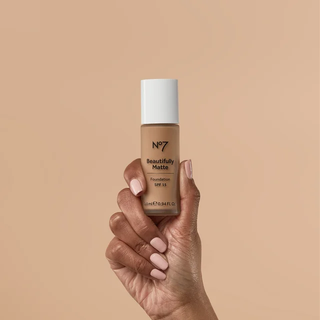 No7 Beautifully Matte Foundation SPF15 28ml