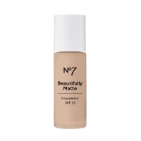 No7 Beautifully Matte Foundation SPF15 28ml - undefined undefined