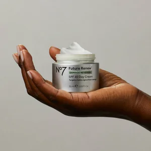 No7 Future Renew™ Damage Reversal 40 SPF Day Cream 50ml