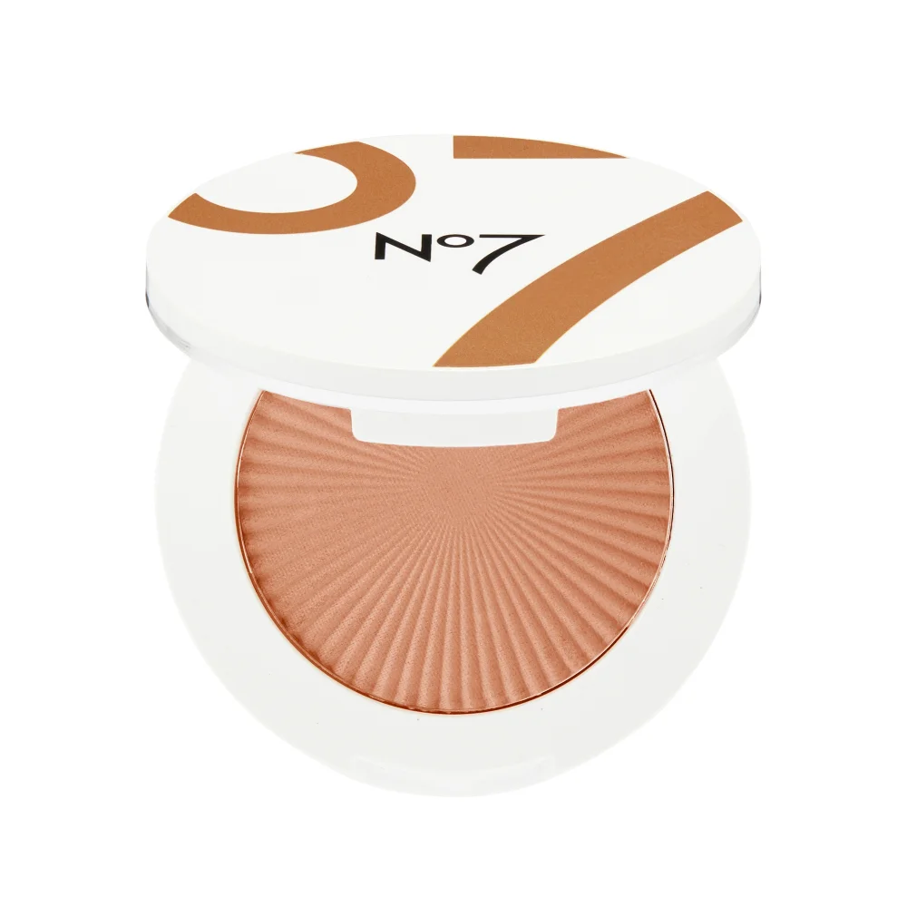 No7 Matte Powder Bronzer 10g - Golden Sand Image 1