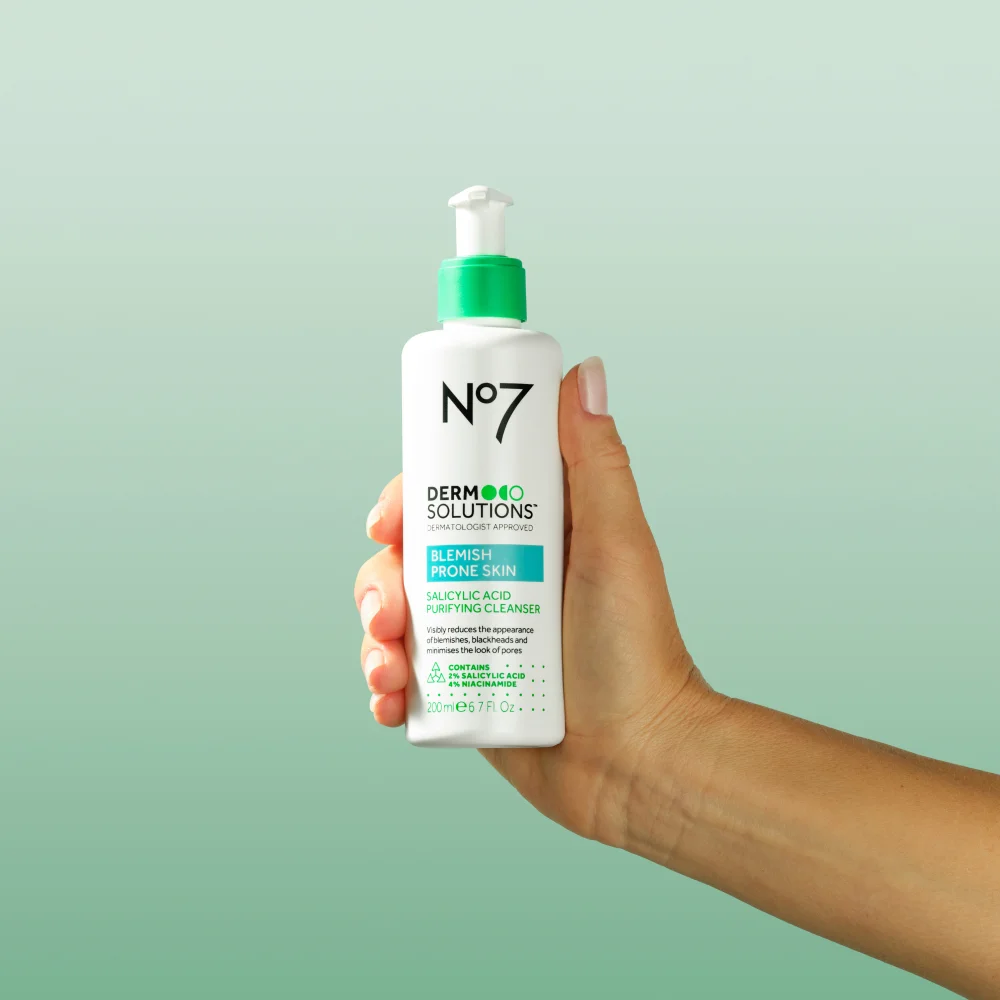 No7 Derm Solutions™ Salicylic Acid Cleanser 200ml Image 1