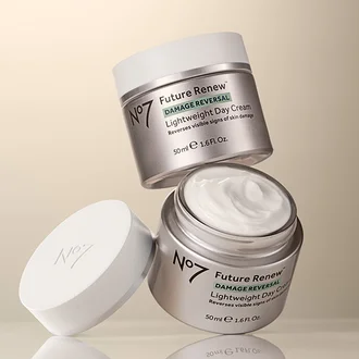 Future Renew Damage Reversal Lightweight Day Cream